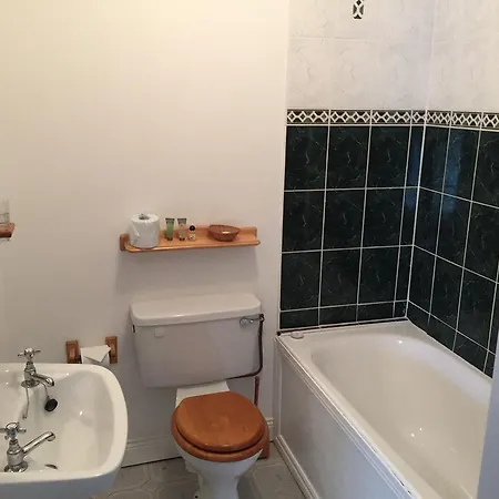 Churchtown Guest Accomodation בית הארחה